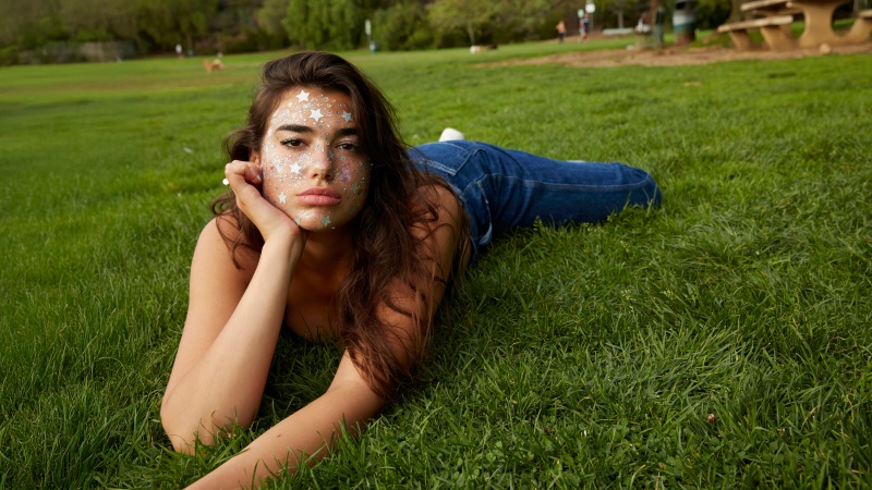 Dua Lipa Outdoor