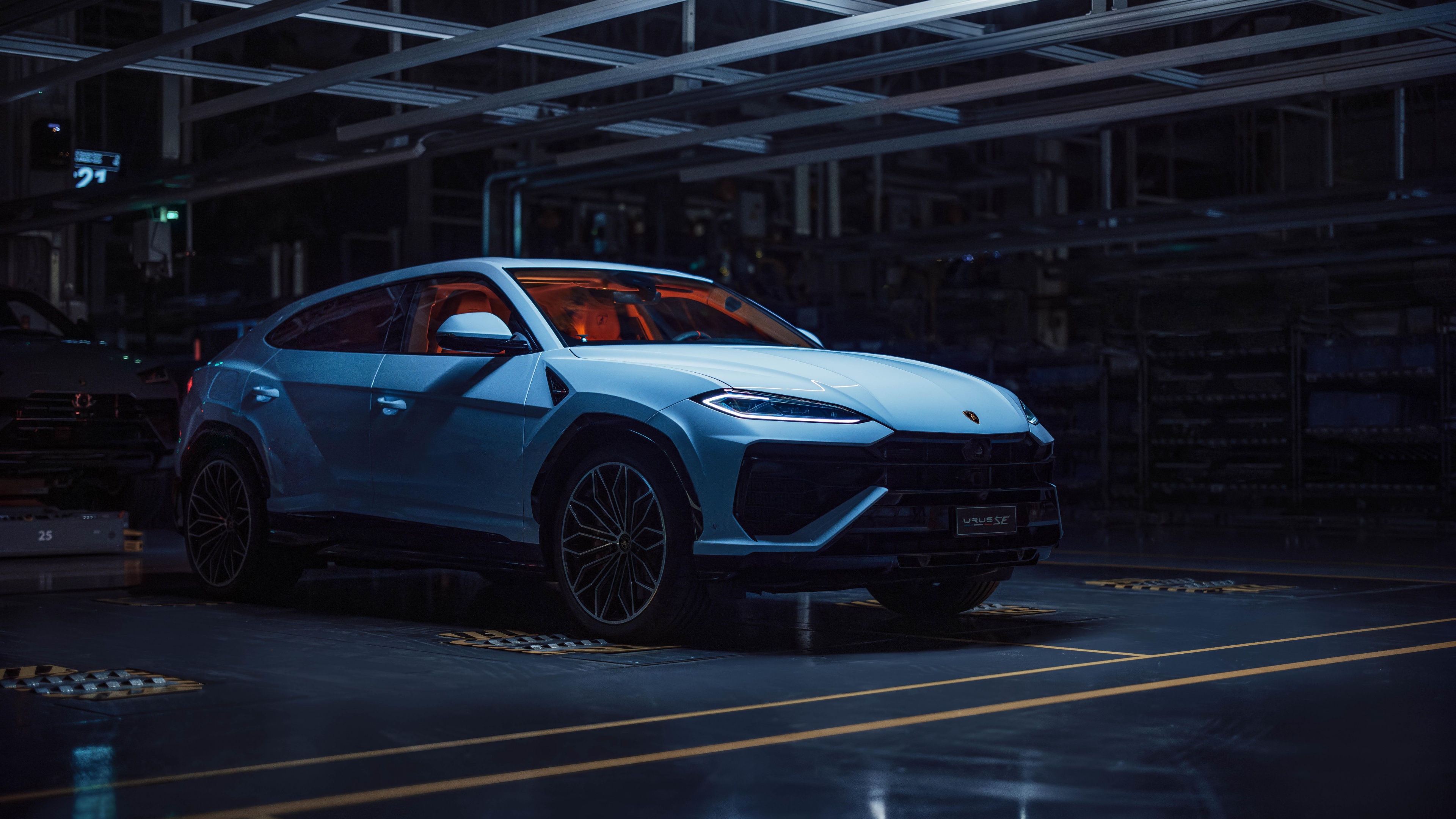 Lamborghini Urus SE 8K