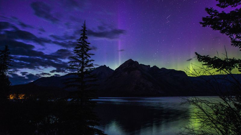 Lake Minnewanka Aurora Borealis