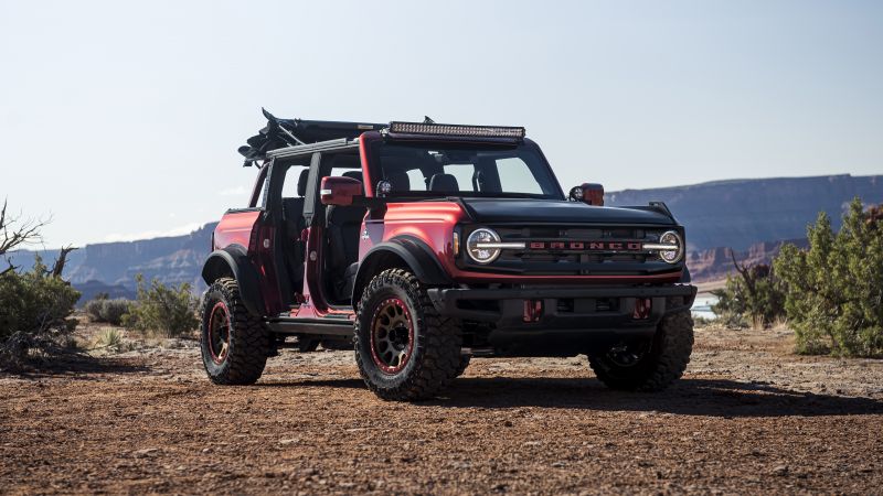 Ford Bronco 4-door Outer Banks 8K